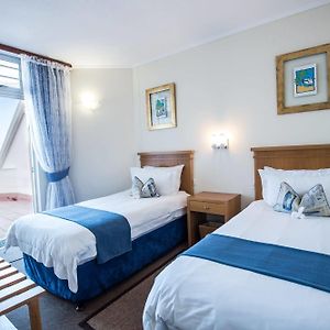Three-Bedroom Apartment Partial Sea View